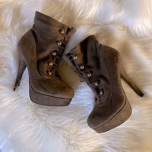 Army Green Platform Ankle Bootie - Size 6